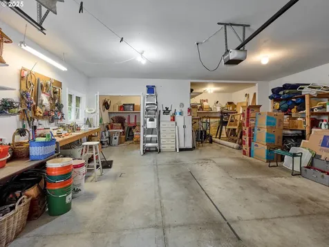 261 Rock Street Silverton OR 97381
