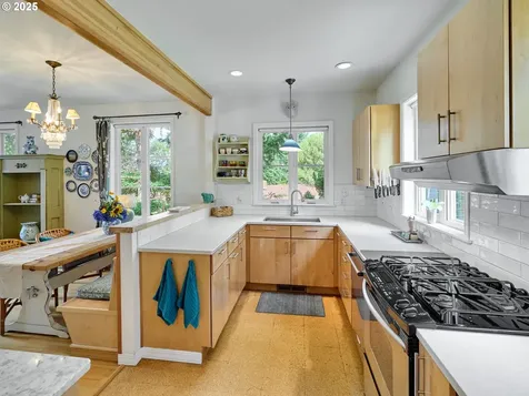 261 Rock Street Silverton OR 97381