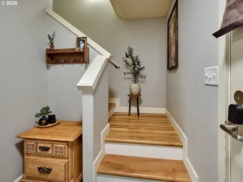 1025 SE Millright Avenue Mcminnville OR 97128