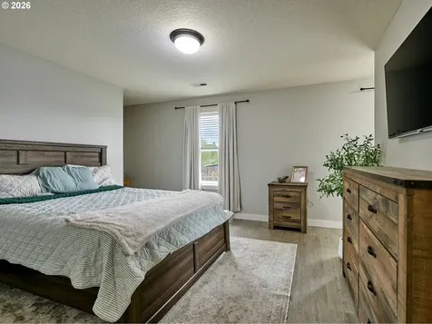 1025 SE Millright Avenue Mcminnville OR 97128