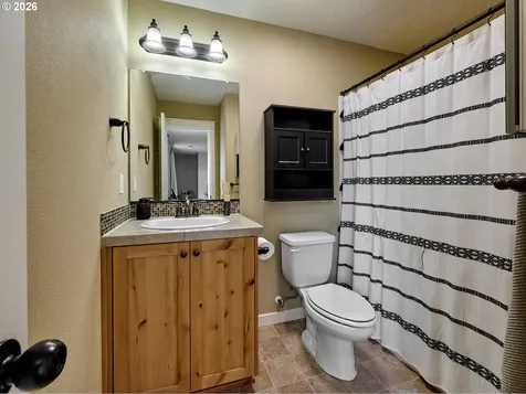 1025 SE Millright Avenue Mcminnville OR 97128