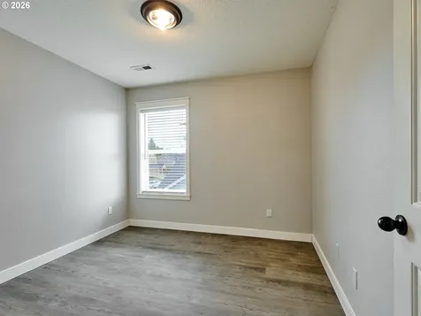 1025 SE Millright Avenue Mcminnville OR 97128