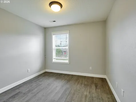 1025 SE Millright Avenue Mcminnville OR 97128