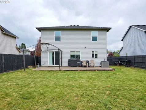 1025 SE Millright Avenue Mcminnville OR 97128