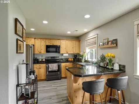 1025 SE Millright Avenue Mcminnville OR 97128