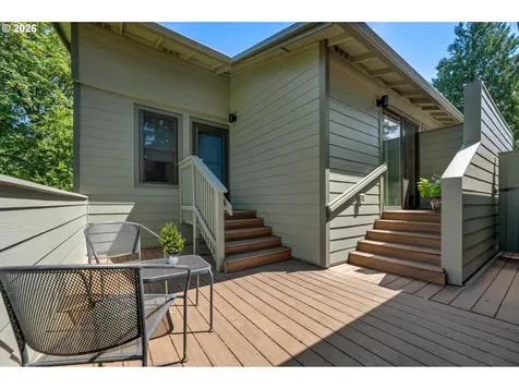 3835 SW Canby Street Portland OR 97219