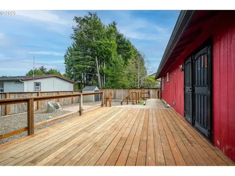 1245 SW Fairway Drive Waldport OR 97394