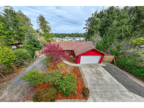 1245 SW Fairway Drive Waldport OR 97394
