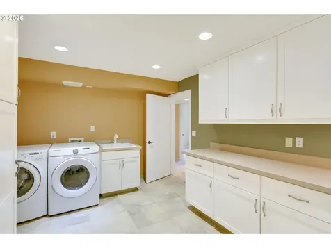 18735 NW Idanha Street Portland OR 97229