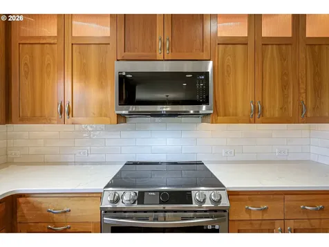 18735 NW Idanha Street Portland OR 97229