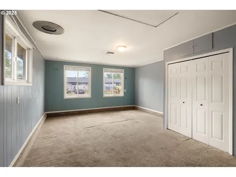 1700 Clark Avenue Cottage Grove OR 97424