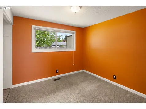 1700 Clark Avenue Cottage Grove OR 97424