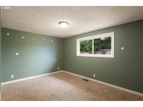 1700 Clark Avenue Cottage Grove OR 97424