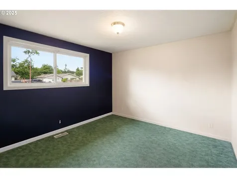 1700 Clark Avenue Cottage Grove OR 97424
