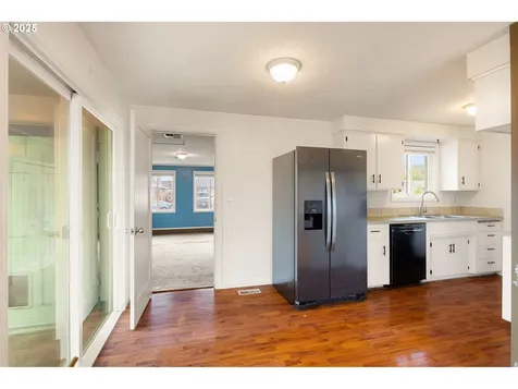 1700 Clark Avenue Cottage Grove OR 97424