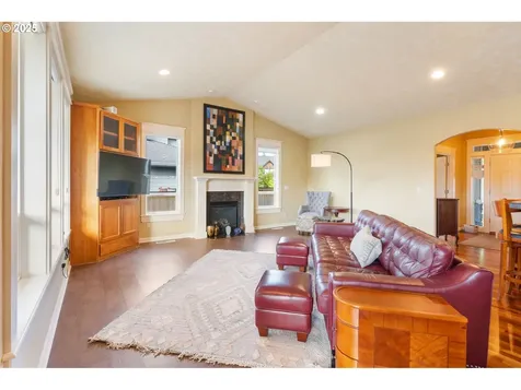16738 SE Johnston Drive Portland OR 97236
