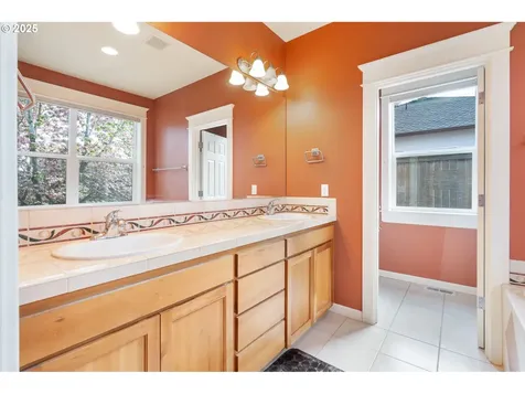 16738 SE Johnston Drive Portland OR 97236