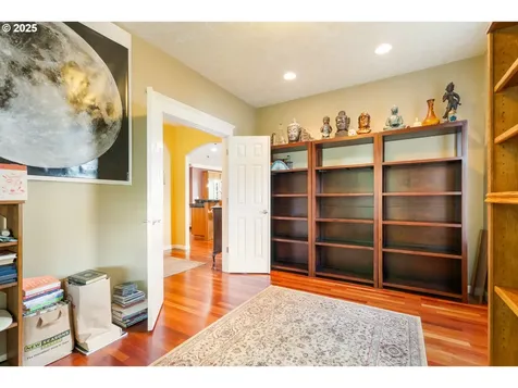 16738 SE Johnston Drive Portland OR 97236
