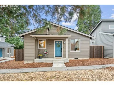 12300 Meadowlawn Drive Oregon City OR 97045