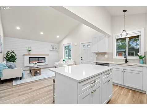 12300 Meadowlawn Drive Oregon City OR 97045