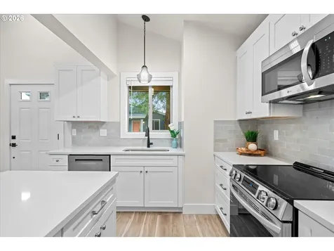 12300 Meadowlawn Drive Oregon City OR 97045