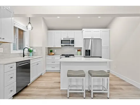 12300 Meadowlawn Drive Oregon City OR 97045