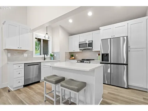 12300 Meadowlawn Drive Oregon City OR 97045