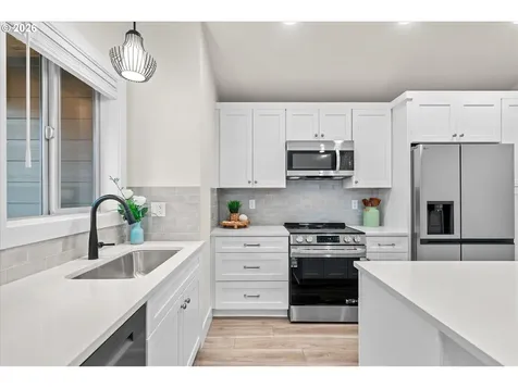 12300 Meadowlawn Drive Oregon City OR 97045