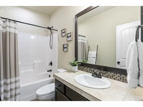 18739 Elder Road Oregon City OR 97045