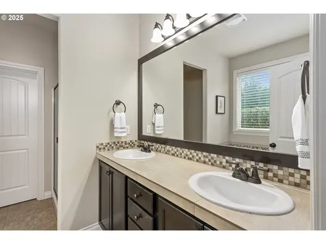 18739 Elder Road Oregon City OR 97045