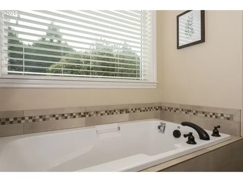 18739 Elder Road Oregon City OR 97045