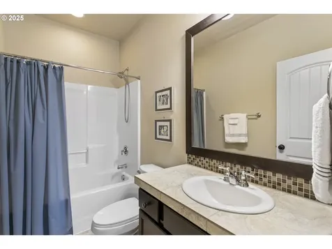 18739 Elder Road Oregon City OR 97045