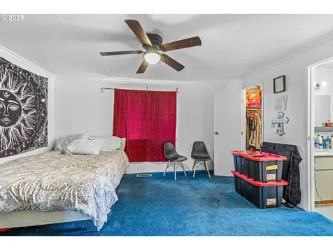 1486 La Mesa Street Medford OR 97504