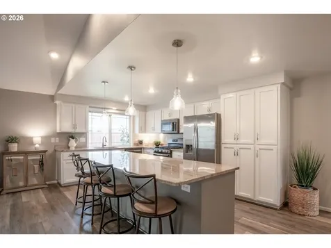 1265 Napa Creek Drive Eugene OR 97404