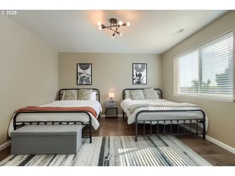 2213 SE 60th Avenue Portland OR 97215