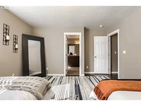 2213 SE 60th Avenue Portland OR 97215