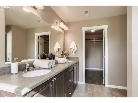 2213 SE 60th Avenue Portland OR 97215