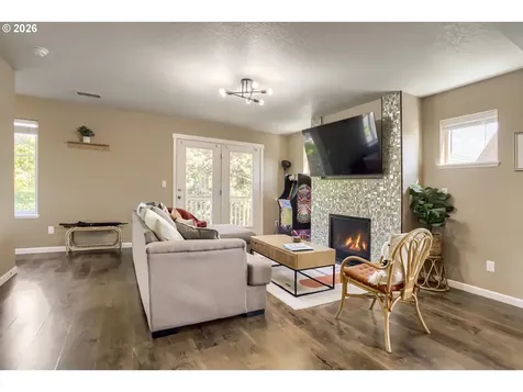 2213 SE 60th Avenue Portland OR 97215