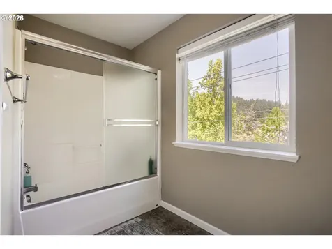 2213 SE 60th Avenue Portland OR 97215