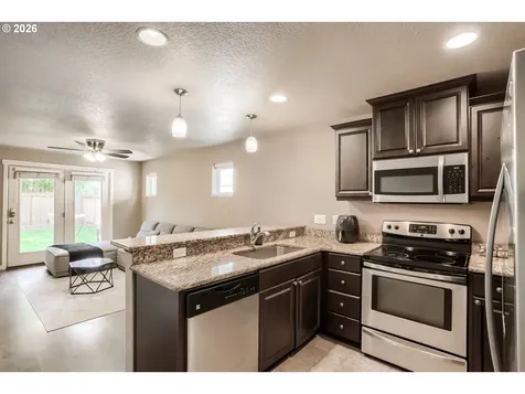 2213 SE 60th Avenue Portland OR 97215
