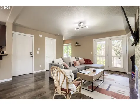 2213 SE 60th Avenue Portland OR 97215
