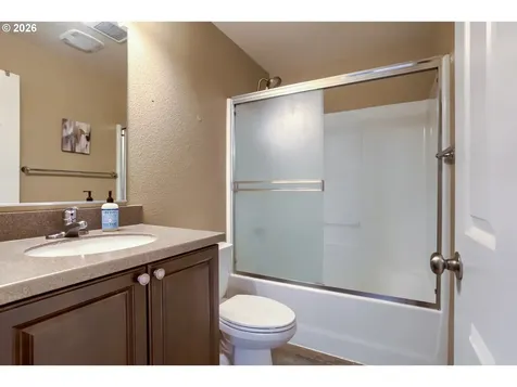 2213 SE 60th Avenue Portland OR 97215