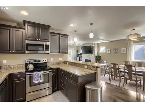 2213 SE 60th Avenue Portland OR 97215