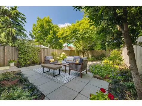 3745 NE Mallory Avenue Portland OR 97212