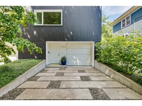 3745 NE Mallory Avenue Portland OR 97212