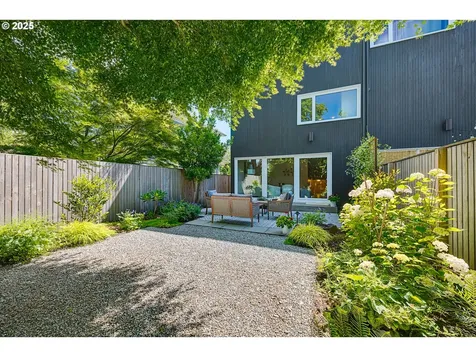 3745 NE Mallory Avenue Portland OR 97212
