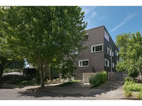 3745 NE Mallory Avenue Portland OR 97212