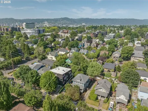 3745 NE Mallory Avenue Portland OR 97212