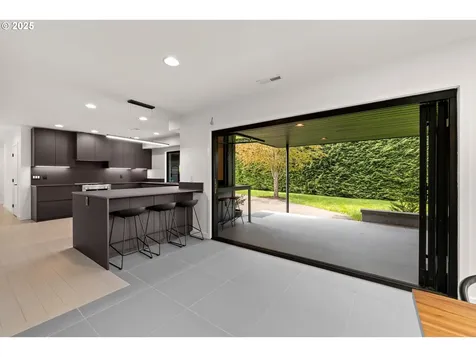 4455 SW Laurelwood Avenue Portland OR 97225