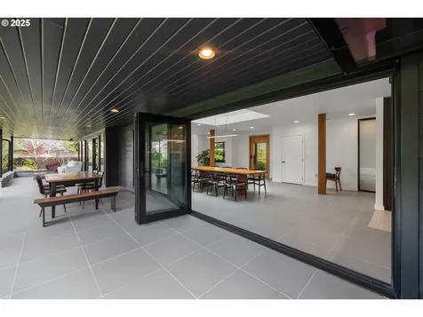 4455 SW Laurelwood Avenue Portland OR 97225